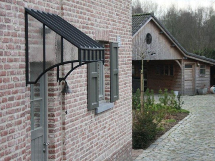 Vord&auml;cher aus Stahl