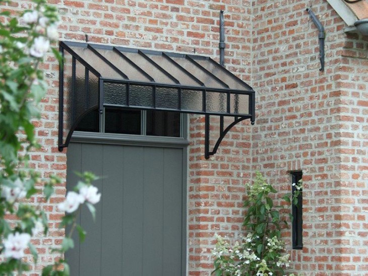 Vord&auml;cher aus Stahl